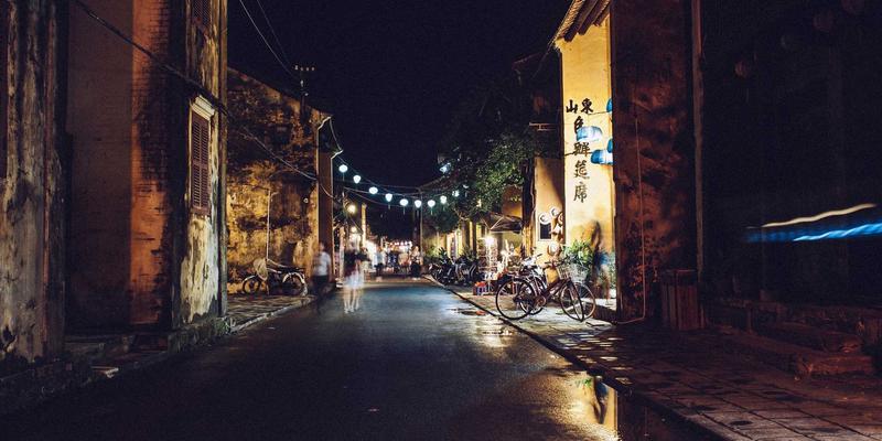 区块链赋能社区互助：构建5帮1时间银行的积分通兑与信任新体系