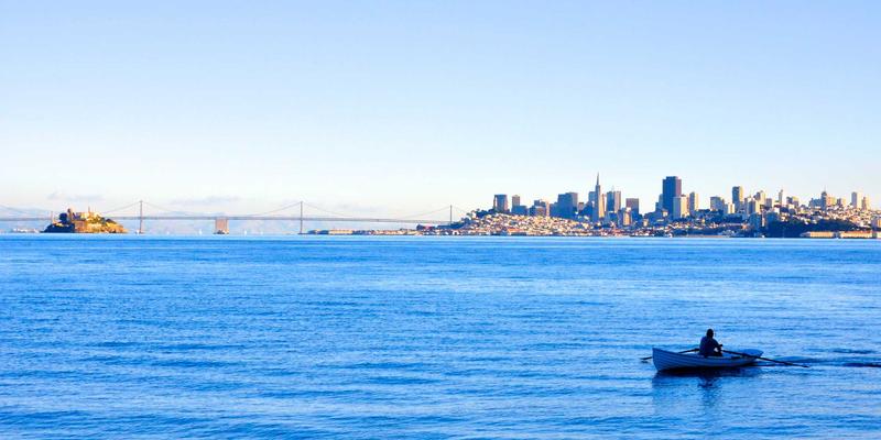 构建社区育儿支持网络：以物品共享与时间银行重塑邻里互助生态